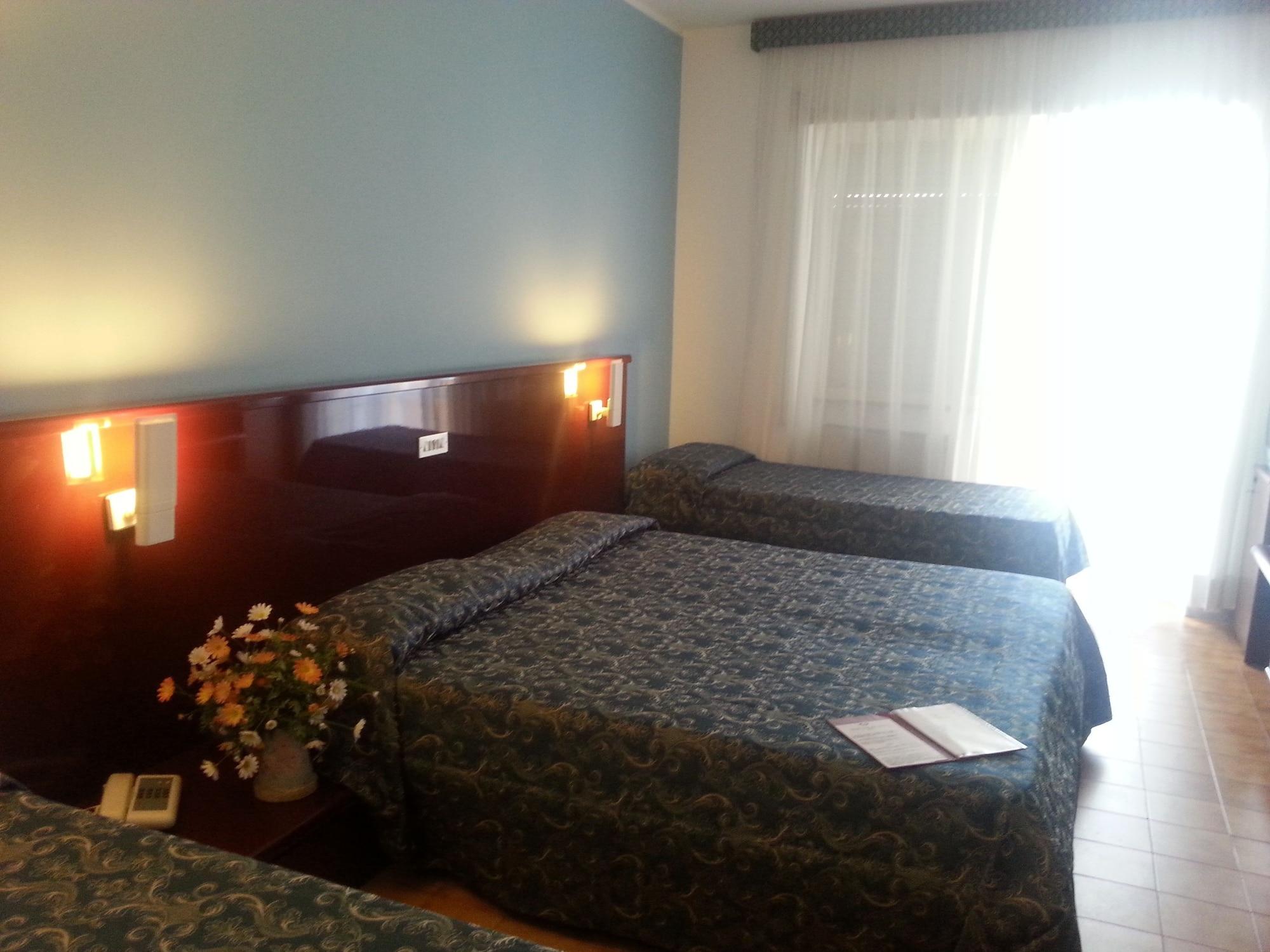 Grand Hotel Dei Cesari Dependance 안치오 외부 사진