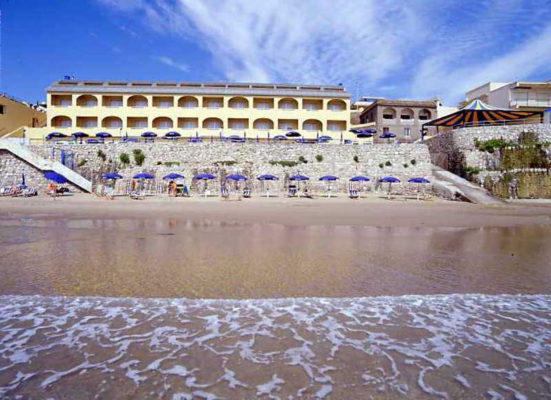 Grand Hotel Dei Cesari Dependance 안치오 외부 사진