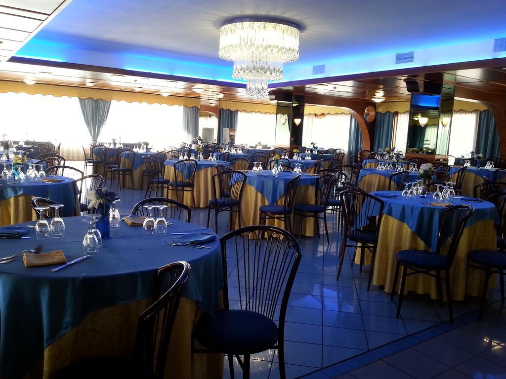 Grand Hotel Dei Cesari Dependance 안치오 외부 사진